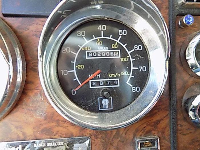 Used 2001 Kenworth T600 Sleeper, CAT C15