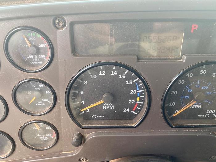 Used 2005 Mack *** ALLISON AUTOMATIC *** CV713 Granite