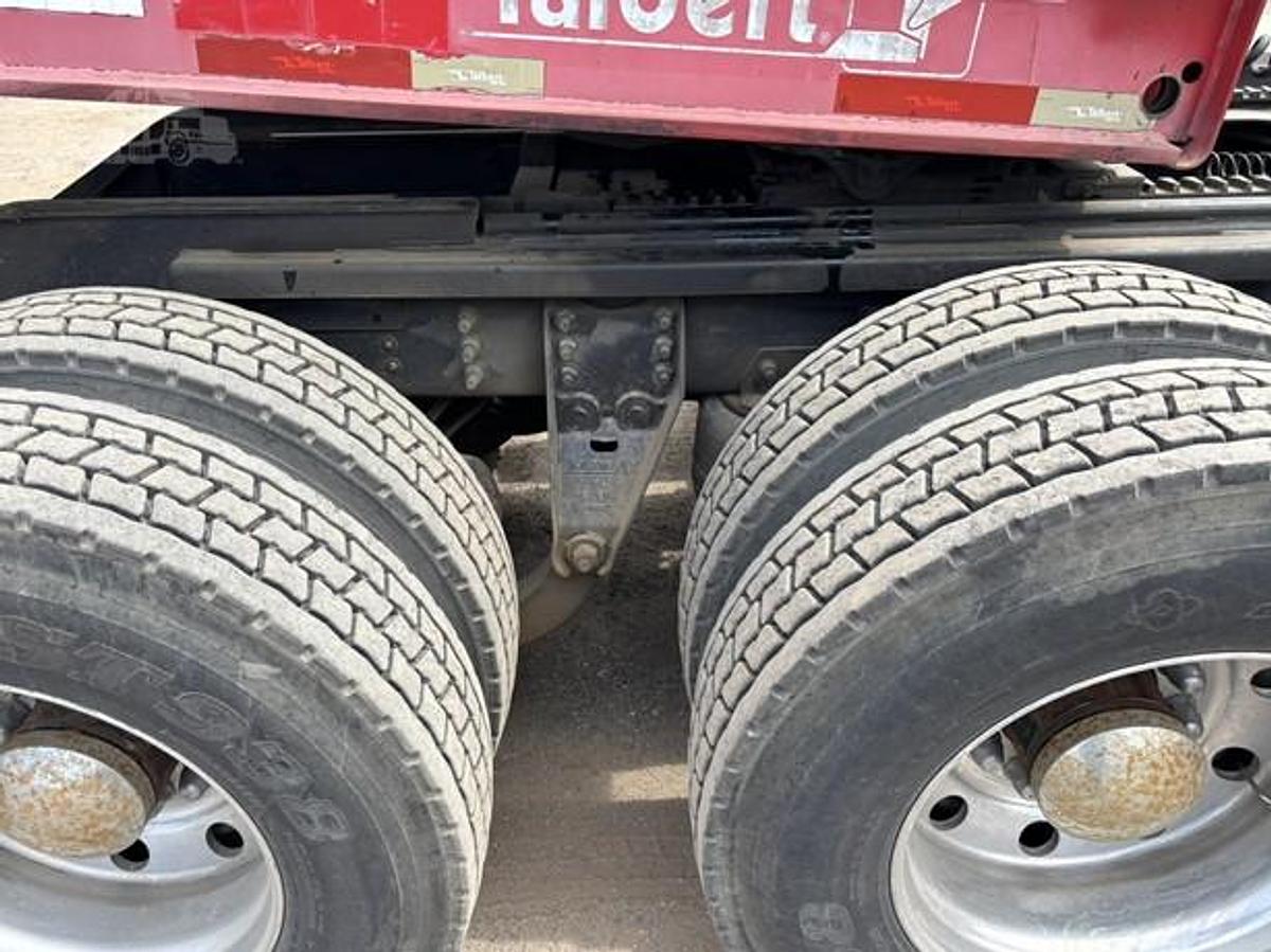 Used 2001 Freight line  Columbia 120/ Wet Line Kit 