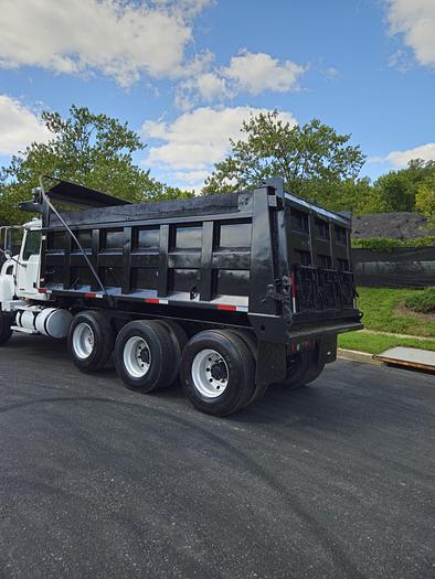 Used 2006 Mack *** ALLISON AUTOMATIC *** CV713 Granite