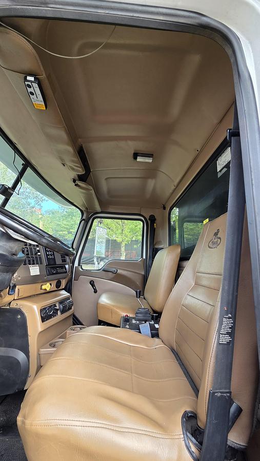 Used 2006 Mack *** ALLISON AUTOMATIC *** CV713 Granite