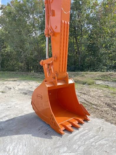 Used 2017 Doosan DX225LC