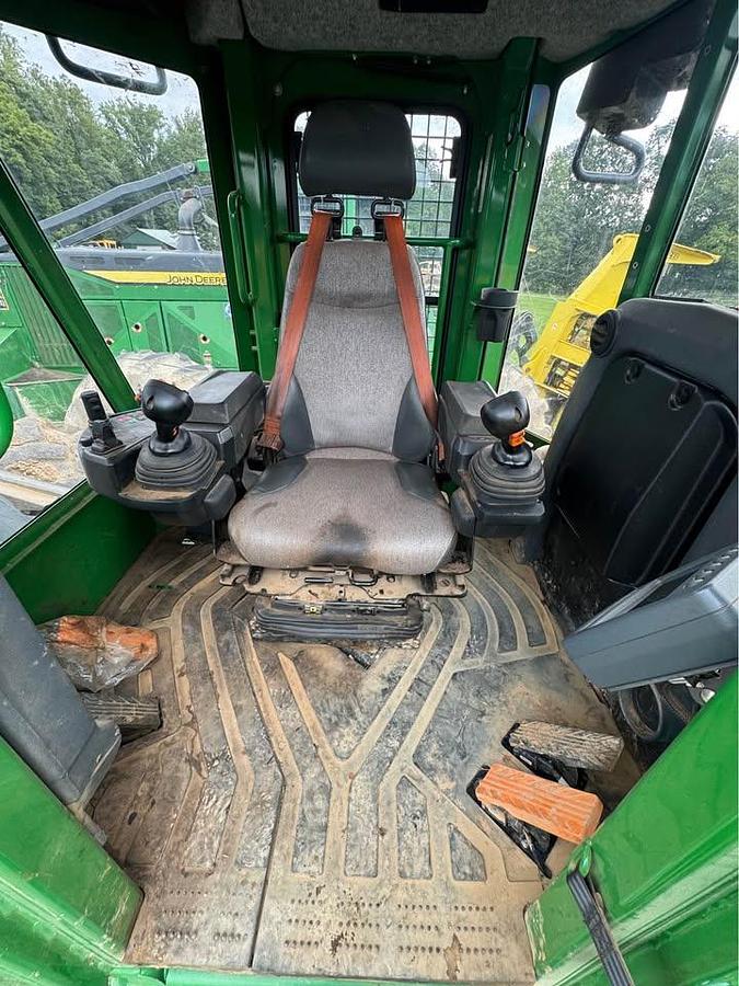 Used 2022 John Deere 648L2