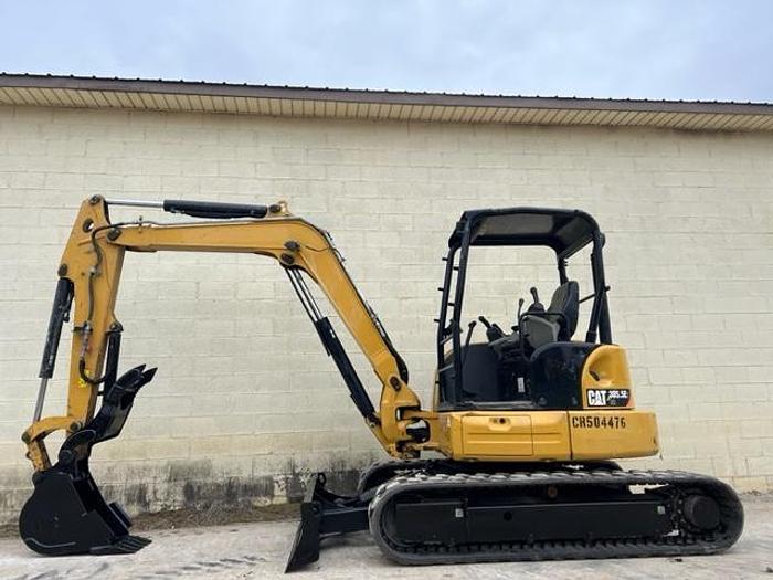 Used 2018 CATERPILLAR 305.5E2