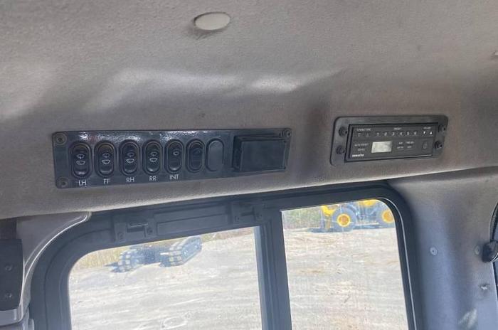 Used 2018 Komatsu D65PX-18