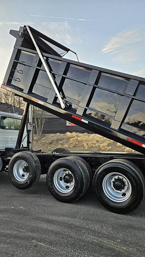 Used 2001 Mack *** Allison Automatic ***  RD688s