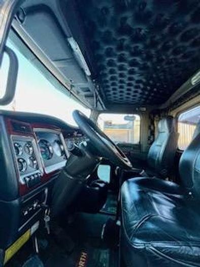 Used 2007 Peterbilt **0** Miles on Engine Rebuild W900L