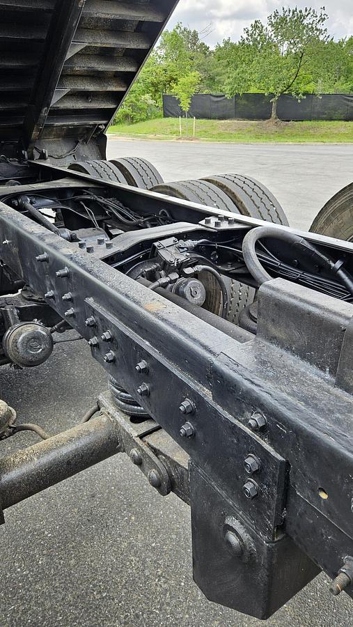 Used 2005 Mack *** ALLISON AUTOMATIC *** CV713 Granite