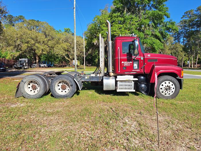 Used 2014 Mack CHU613