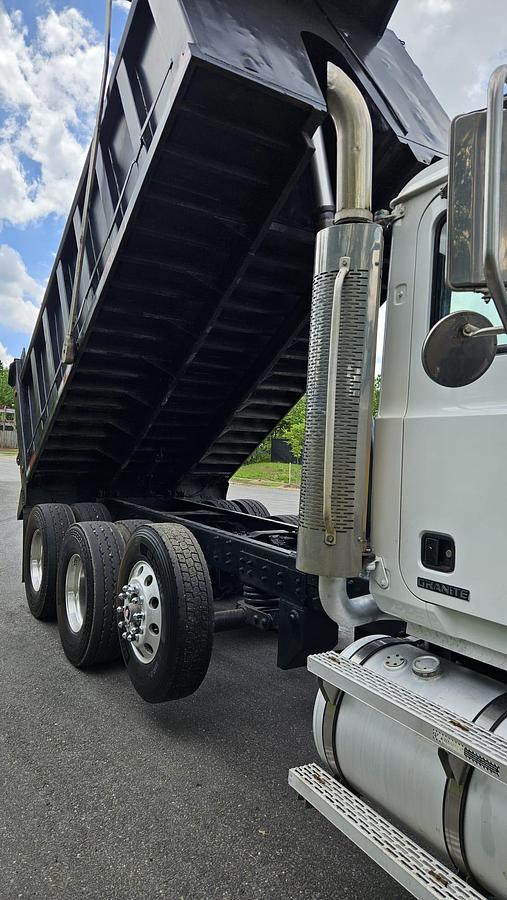 Used 2005 Mack *** ALLISON AUTOMATIC *** CV713 Granite