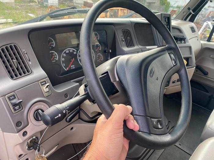 Used 2006 Peterson Mulch Bower Truck