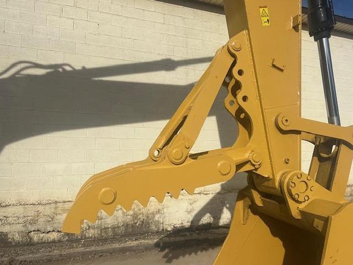 Used 2015 CAT 326FL/ with thumb