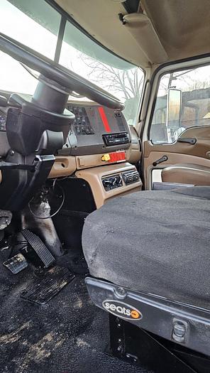 Used 2005 Mack *** ALLISON AUTOMATIC *** CV713 Granite