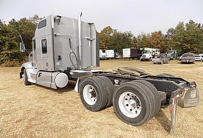 Used 2014 Kenworth T6 Tandem Axle Sleeper