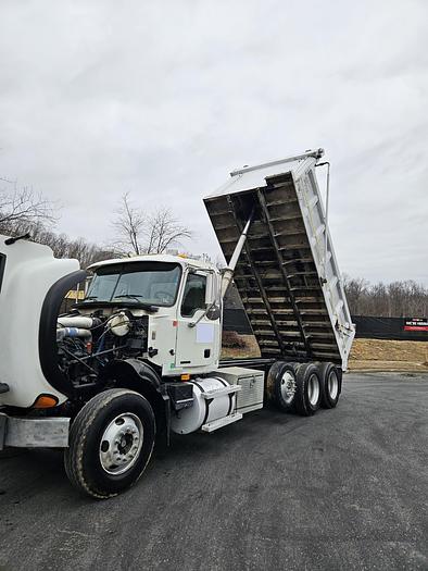 Used 2005 Mack CV713 Granite