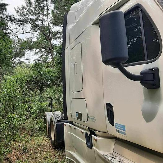 Used 2014 Freightliner Cascadia 125