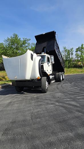 Used 2005 *** ALLISON AUTOMATIC *** Mack CV713 Granite