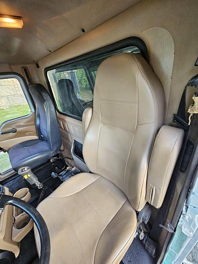 Used 2004   CV713 Granite