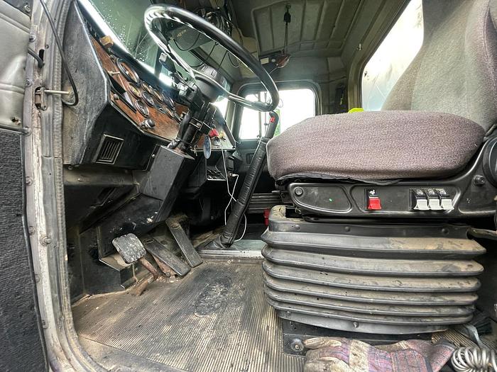 Used 1989 Peterbilt 379