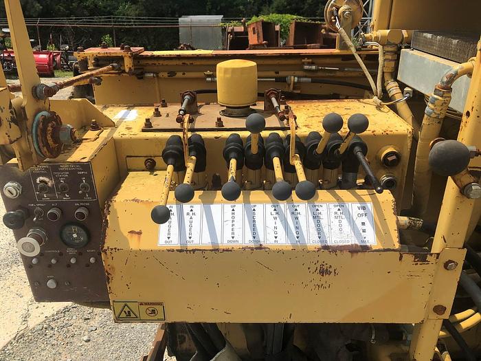 Used 1999 CATERPILLAR AP-200B