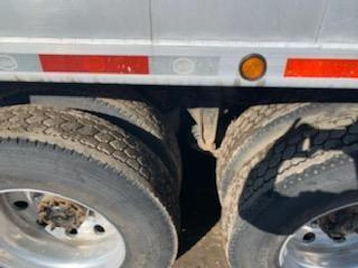 Used 2017 Freightliner Coronado SD122