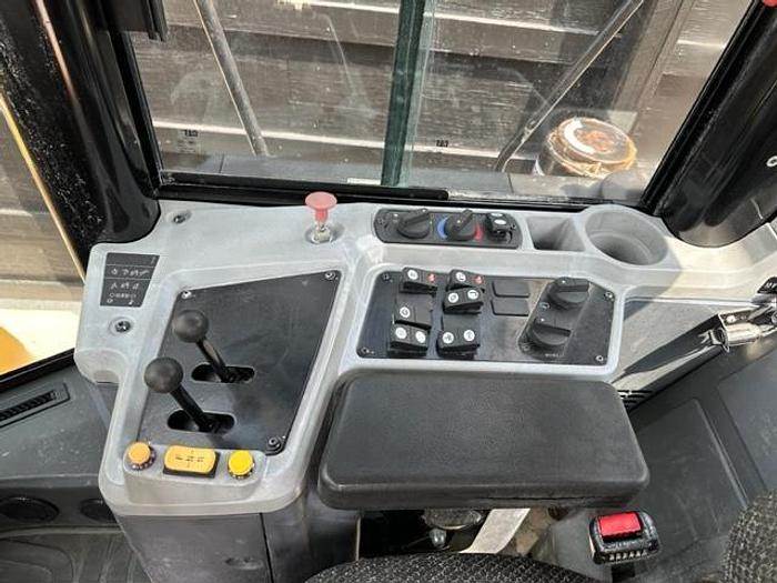 Used 2018 Caterpillar 950GC