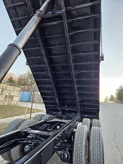 Used 2005 Mack *** ALLISON AUTOMATIC *** CV713 Granite