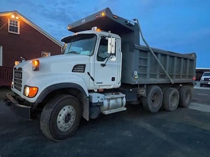 Used 2005 Mack *** ALLISON AUTOMATIC *** CV713 Granite