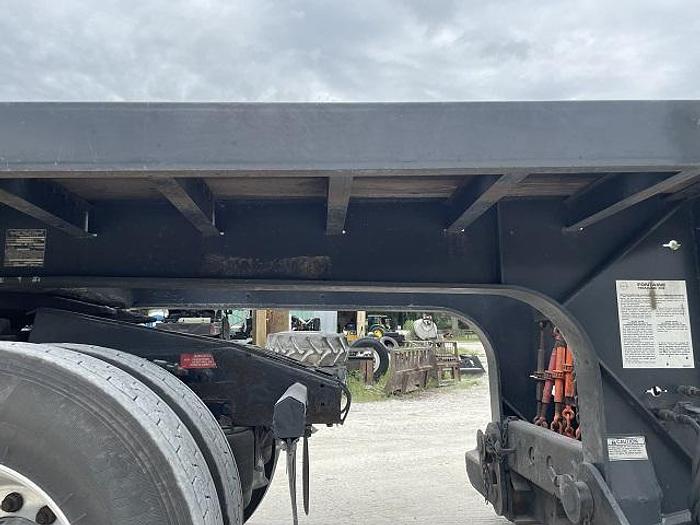 Used 2011 Fontaine Detach Low Boy Renegade LX40