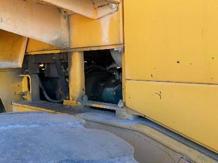 Used 2008 Volvo L220F