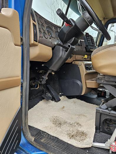 Used 2004 Mack *** ALLISON AUTOMATIC *** CV713 Granite