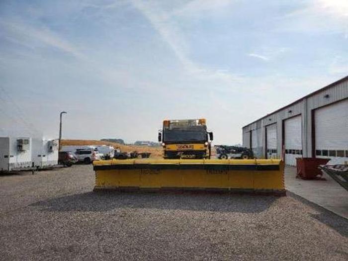 Used 2008 Boschung CH-1753 Jetbroom