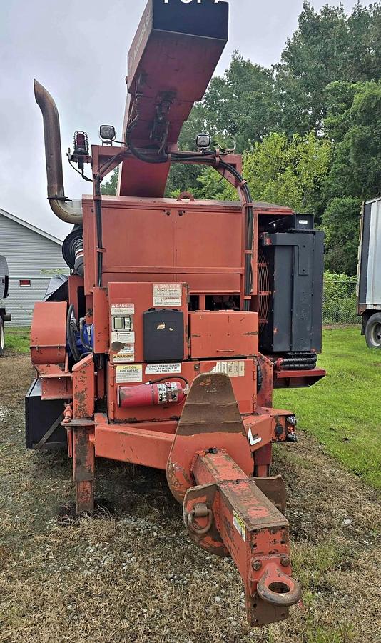 Used 2012 Morbark 3036 chipper
