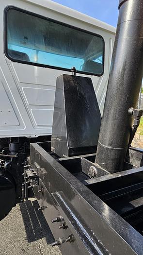 Used 2005 *** ALLISON AUTOMATIC *** Mack CV713 Granite