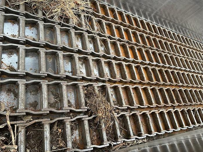 Used 2005 CBI 6800 on tracks