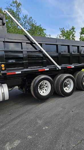 Used 2005 Mack *** ALLISON AUTOMATIC *** CV713 Granite