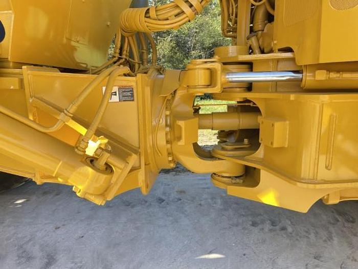 Used 2014 John Deere 460E off road truck