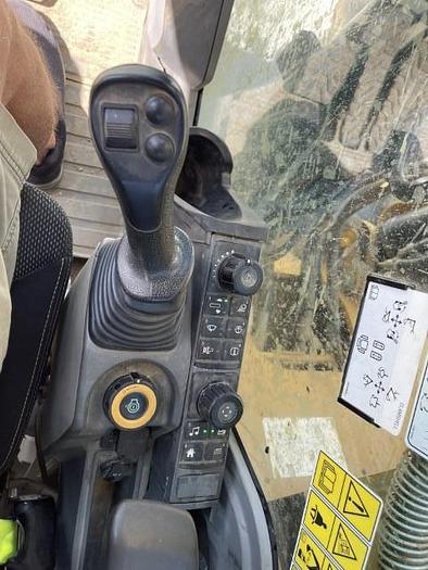 Used 2019 Caterpillar 320