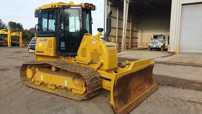 Used 2022 Komatsu D39PXi-24