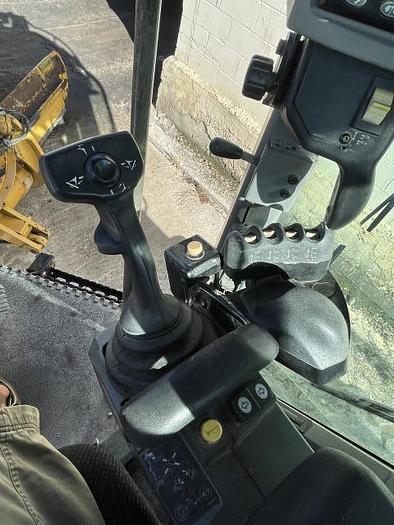 Used 2013 Caterpillar 120M2