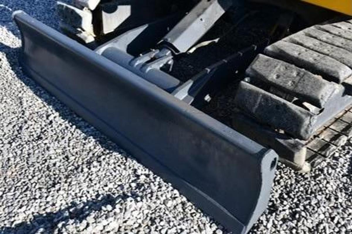 Used 2021 Komatsu PC88MR-11