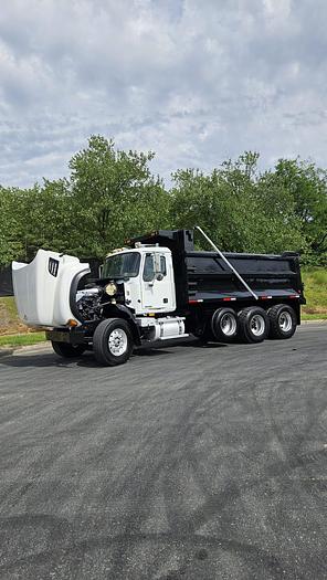 Used 2003  Mack *** ALLISON AUTOMATIC *** CV713 Granite