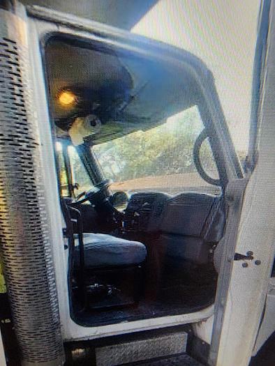 Used 2007 International 7400  *** Allison Auto ***