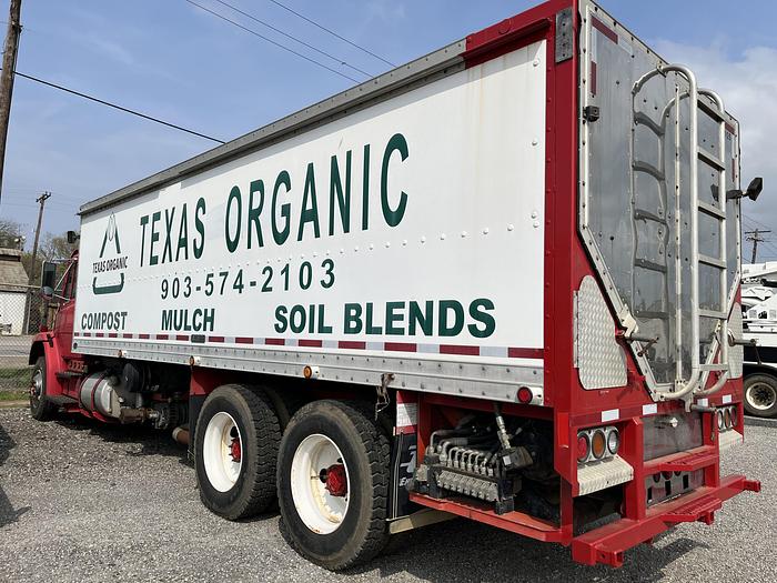 Used 2002 Freightliner FL-80