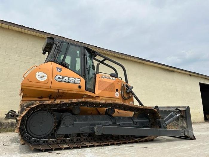 Used 2014 Case 2050M LGP