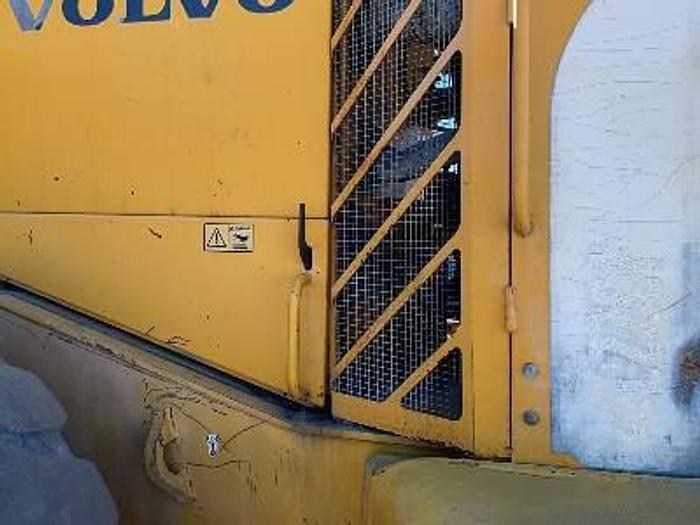 Used 2008 Volvo L220F
