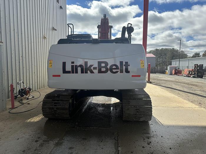 Used 2020 Link-Belt 210 / with Hyd thumb