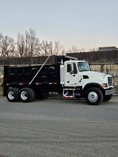 Used 2005 Mack *** ALLISON AUTOMATIC *** CV713 Granite