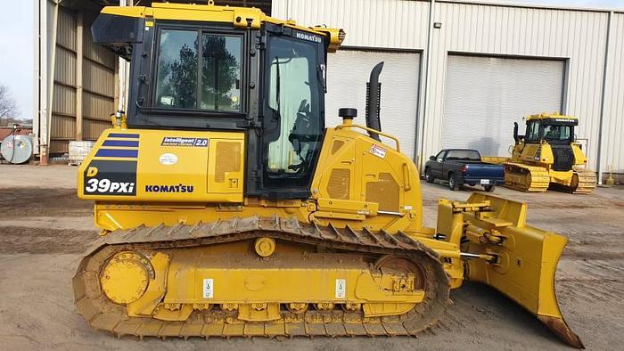 Used 2022 Komatsu D39PXi-24