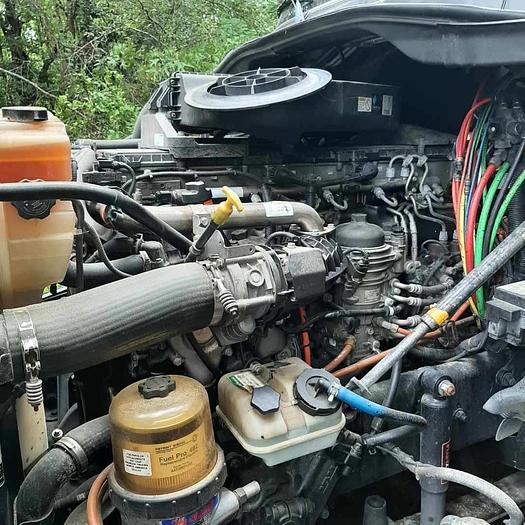 Used 2014 Freightliner Cascadia 125